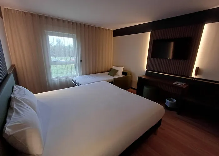 Brit Hotel Le Cottage Le Mans Sud